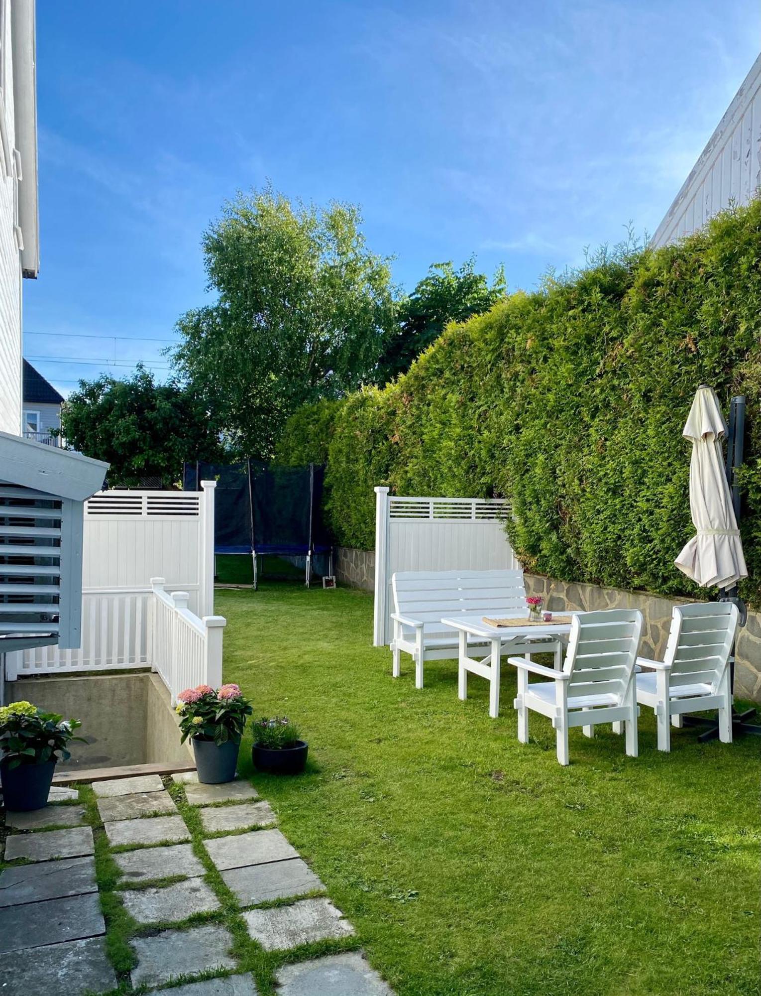 Down Town Apartment With Outside Area In Villa Kristiansand Exterior photo